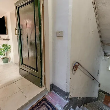 Condotta House דירה