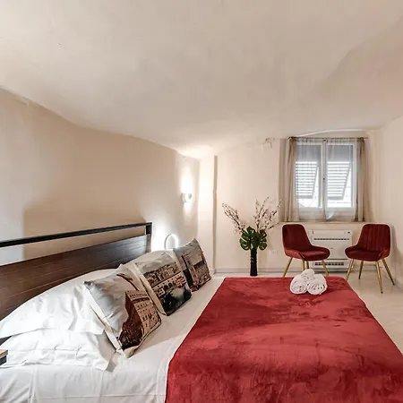 Condotta House דירה *